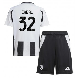 Juventus Juan Cabal #32 Dětské Domácí dres komplet 2024-25 Krátký Rukáv (+ trenýrky)